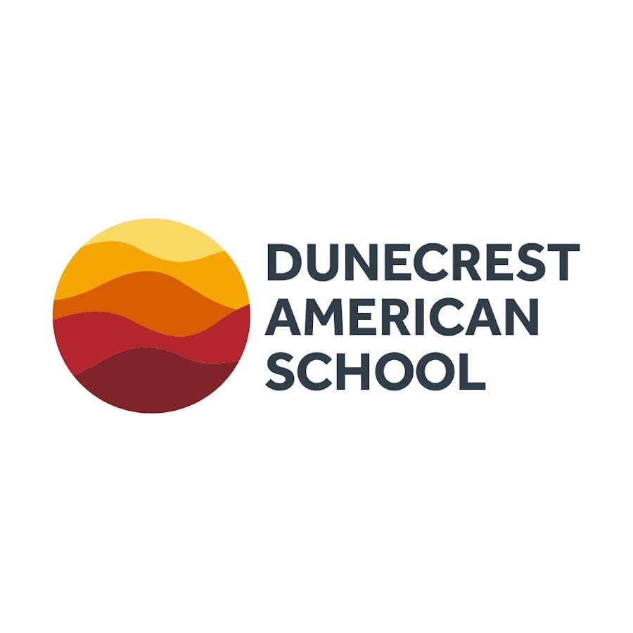 Dunecrest American School logo