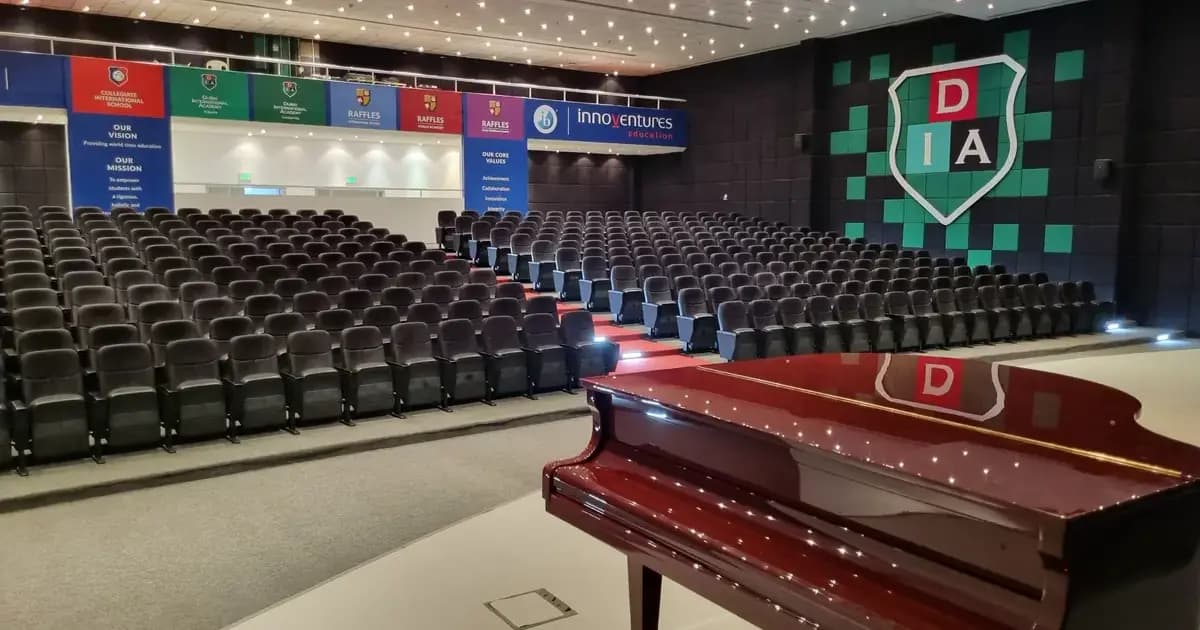 Dubai International Academy Al Barsha logo